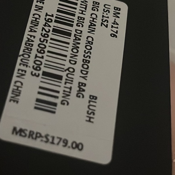 Badgley Mischka Quilted Big Chain Crossbody Bag - Picture 14 of 14